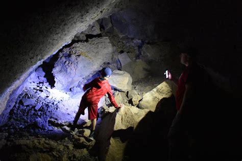 Snow Canyon Lava Tubes | Lava Flow Trail - Utah's Adventure Family