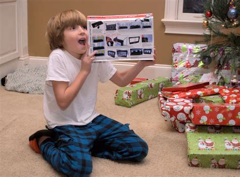 Happy and Excited Children on Christmas Morning (13 pics + 10 gifs ...