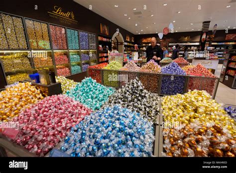 Lindt Chocolate Switzerland High Resolution Stock Photography and Images - Alamy