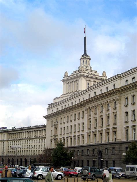 File:Bulgarian parliament in Sofia, Bulgaria September 2005.jpg - Wikipedia