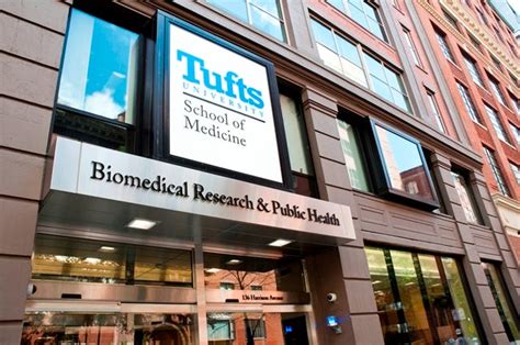 Tufts’ diversity program gives undergraduates experience in key health issues | Tufts Now