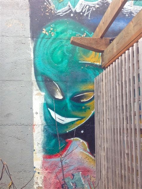 Alien Invasion – Graffiti Lux Art & More