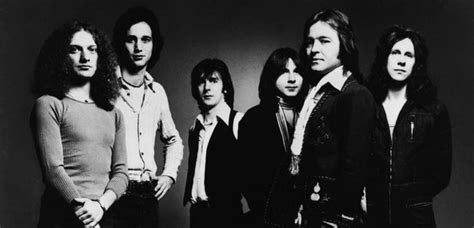 The 6 best Foreigner songs ever - Smooth