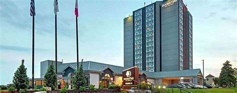 DoubleTree by Hilton Toronto Airport, Toronto - YYZ - HotelTonight