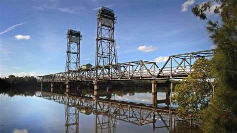 Hexham Bridge detours begin | Newcastle Herald | Newcastle, NSW