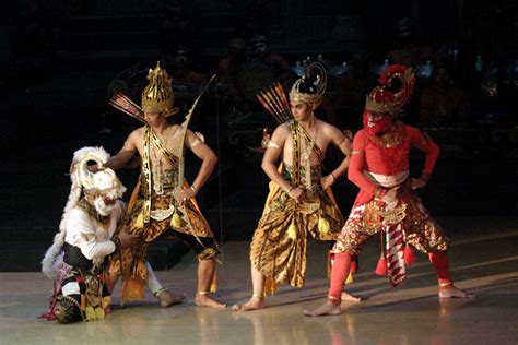 Enjoying the show of Sendratari Ramayana at Prambanan - Tourism Gemza