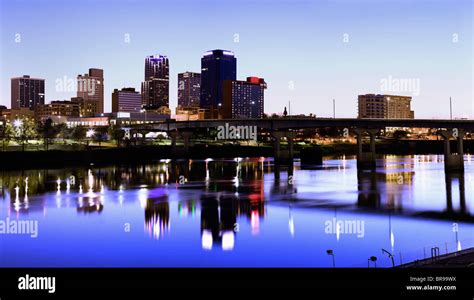 Little rock skyline hi-res stock photography and images - Alamy