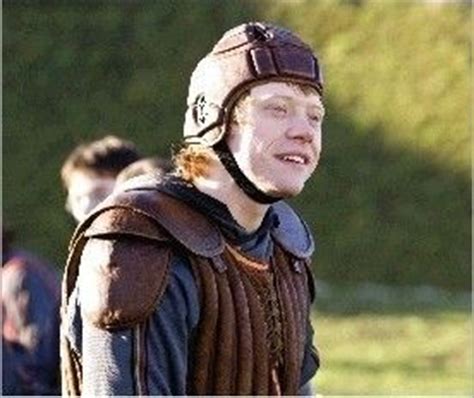 17 Best images about Ron Weasley Quidditch Uniform on Pinterest | Ron ...