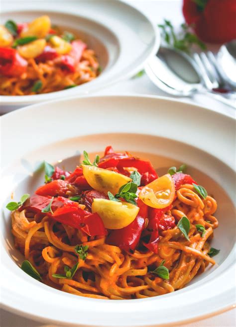 Roasted-Red-Bell-Pepper-Pasta-6 | The Healthful Ideas