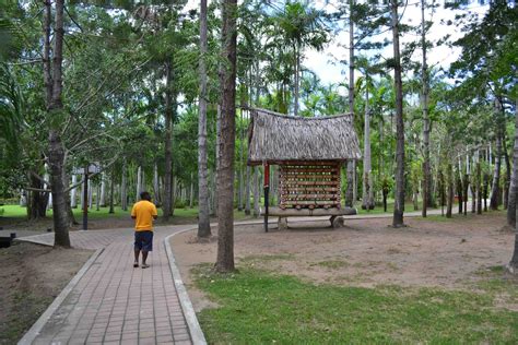 Pinoy In Papua New Guinea: A Quick Visit To Port Moresby Nature Park