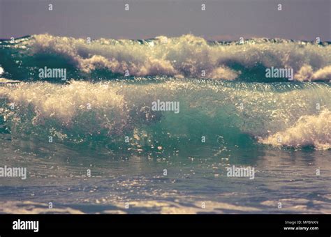 Ocean waves hi-res stock photography and images - Alamy