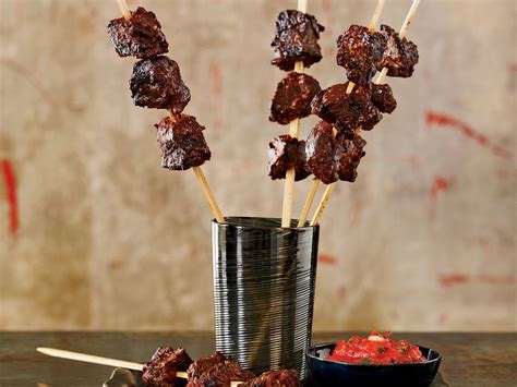 Peruvian Anticuchos with Red Salsa Recipe | Recipe | Red salsa recipe, Red salsa, Hanger steak