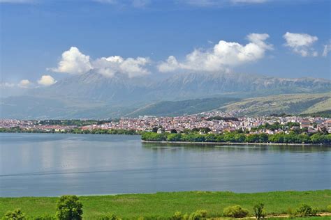 Ioannina the capital city of Epirus | GooGreece