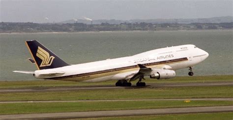 What Happened To Singapore Airlines Boeing 747's?