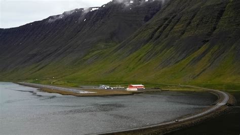 Isafjordur Airport (IFJ/BIIS) | Arrivals, Departures & Routes ...