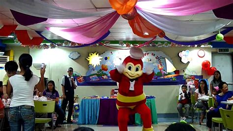 Jollibee Dance with split - YouTube