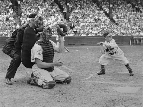 On This Date in Sports August 19, 1951: Eddie Gaedel's At Bat | Barstool Sports