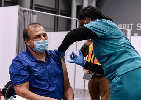MTA's Heroic Frontline Workers Begin COVID-19 Vaccinations… | Flickr