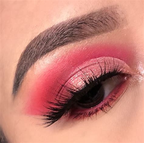 UPDATED: 48 Enticing Pink Eyeshadow Looks (August 2020)