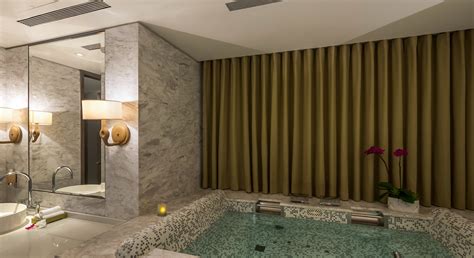 Mandarin Oriental, Taipei, Hotel – Taipei, Taiwan – Spa Vitality Pool ...