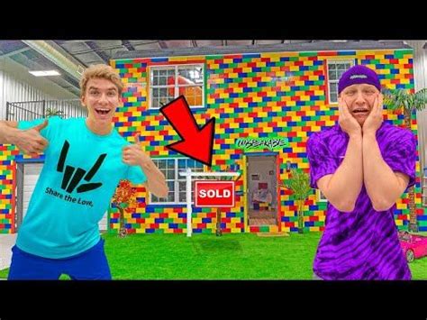 Buying Worlds Largest LEGO House!! *Unspeakable Cried* - YouTube | Lego ...