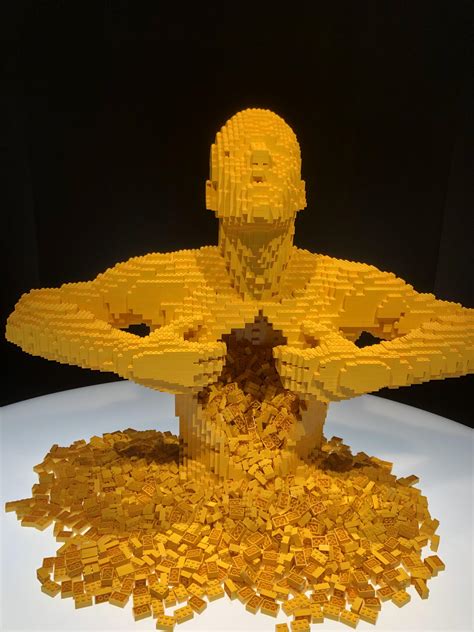 Famous LEGO sculpture in-person @ Perot Musuem : r/lego