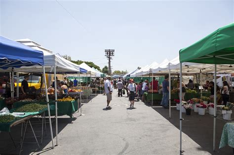 Atwater Village Farmers' Market | Shopping in Atwater Village, Los Angeles