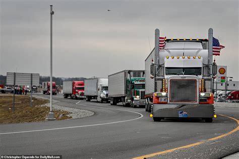 People's Convoy continues its trek to DC after holding rally with thousands of supporters in ...