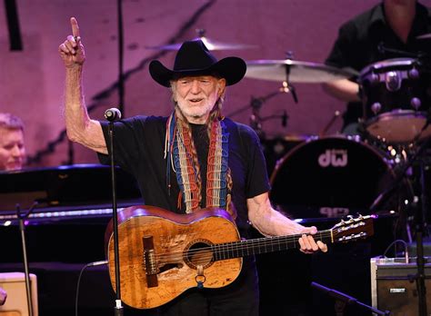 Willie’s Still Workin’: Outlaw Country Festival comes to AMP July 1 | Northwest Arkansas ...