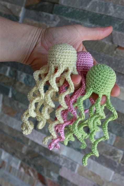 Happyamigurumi: Amigurumi Free Seamless Octopus Pattern - DIY Crochet Tutorial - Octopus in one ...