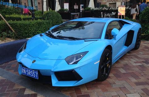 Lamborghini Aventador is Baby Blue in Beijing