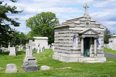 Holy Sepulchre Cemetery - Cheltenham Township, Pennsylvania — Local ...