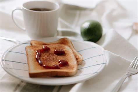 10 Healthy Toast Ideas for Breakfast | Buydeem Breakfast Ideas