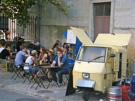 Best Lisbon Street Food: Croquettes, Prego & More – Devour Tours