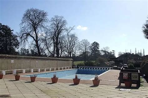 Woburn Lido: The outdoor swimming pool that's set to open for the summer soon - Bedfordshire Live