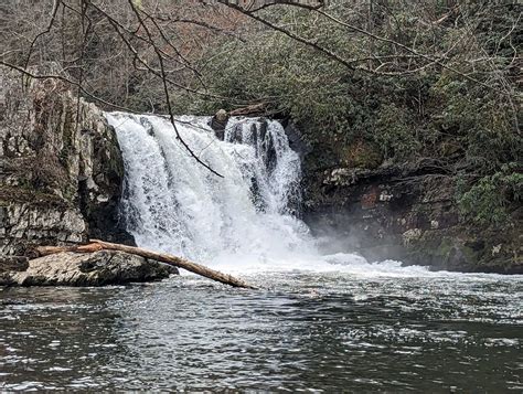 13 Best Waterfalls in the Smoky Mountains You Must Visit