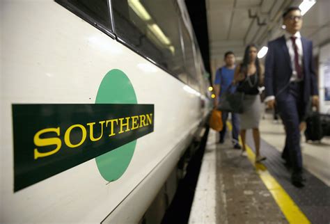 Southern Rail strike: Fraction of profits ‘hoarded’ by company could end dispute, RMT union boss ...