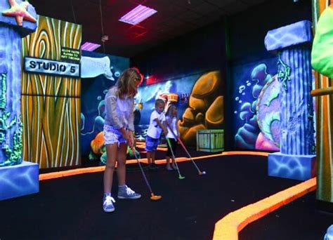 Mini Golf | All Star Bowling & Entertainment