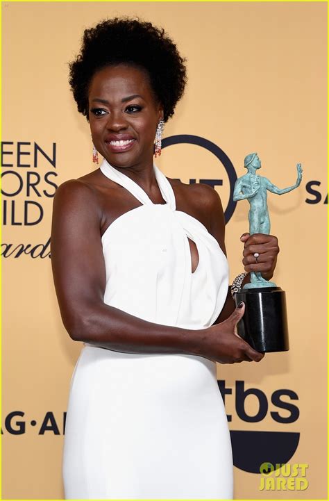 Viola Davis Gives an Emotional Acceptance Speech at SAG Awards 2015 ...