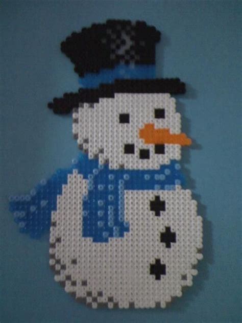 Snowman perler beads by Angelique W. - Perler® | Gallery | Crafts - Melting Beads | Pinterest ...