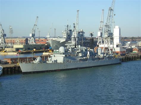 HMS Nottingham (D91) | Royal navy, Warship, War ship