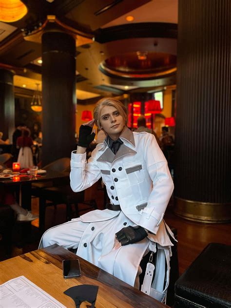 Finally debuted my Remake Rufus Shinra Cosplay at the FF7R Orchestra! : r/FinalFantasy