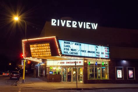 On the Grid : Riverview Theater