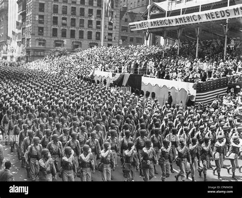 Military parade in New York, 1942 Stock Photo - Alamy