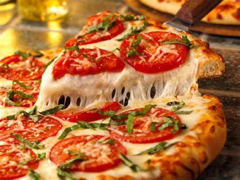 receta facil para hacer una pizza mozzarella casera