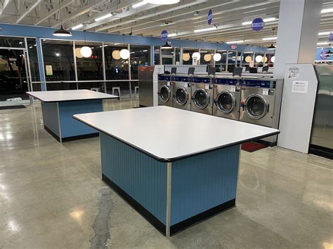 Folding Tables 1 - SuperClean Laundromats