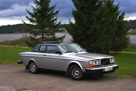 File:Volvo 262 Coupe Bertone.jpg - Wikimedia Commons