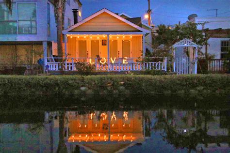 Take a Romantic Stroll Around the Venice Beach Canals