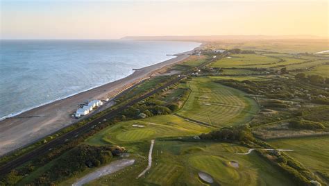 Cooden Beach Golf Club - golf course in Sussex for society golfing