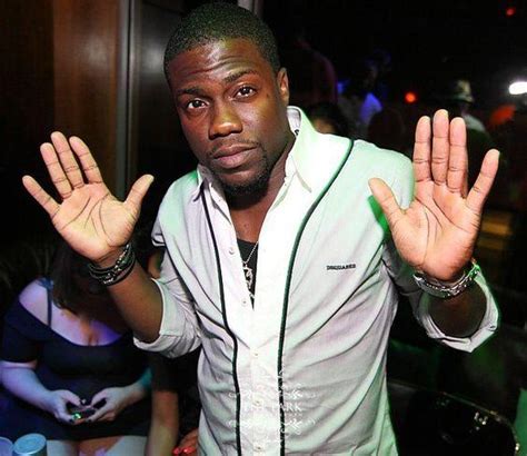 Kevin Hart Raising Hands Reaction Image | Kevin Hart Reaction Images ...